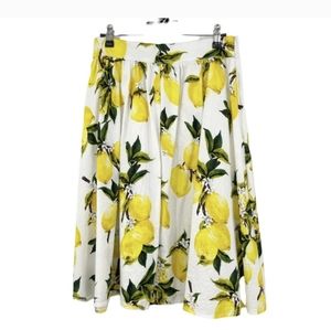 Unbranded Womens Size Small Skirt Flared Lemon Print Yellow White Knee Length